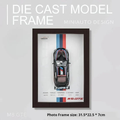BMW - M8