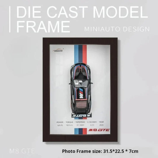 BMW - M8